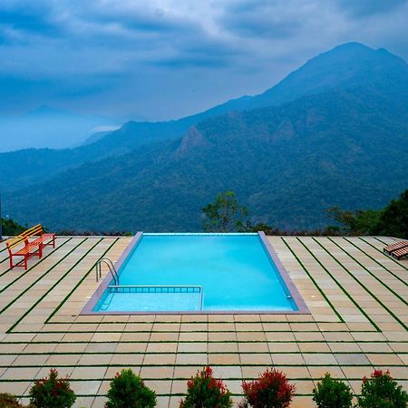 Karimb Resorts Vallikavungal Exteriör bild