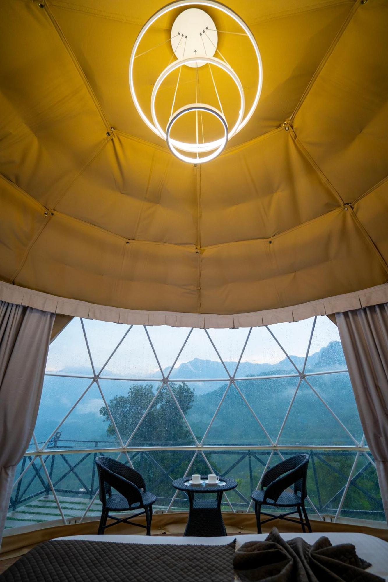 Karimb Resorts Vallikavungal Exteriör bild