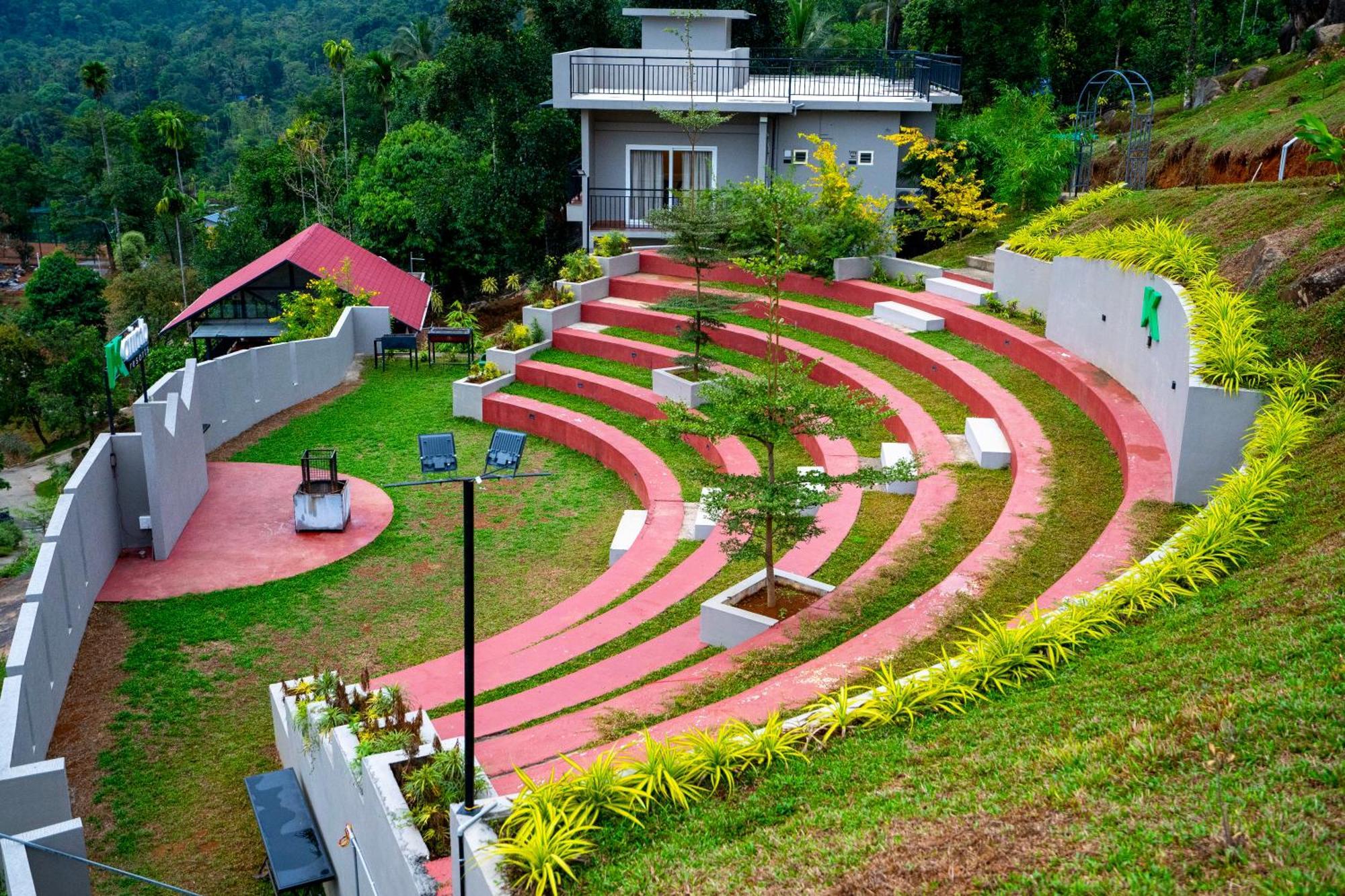 Karimb Resorts Vallikavungal Exteriör bild